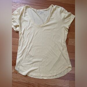 Ann Taylor Vee neck tee shirt